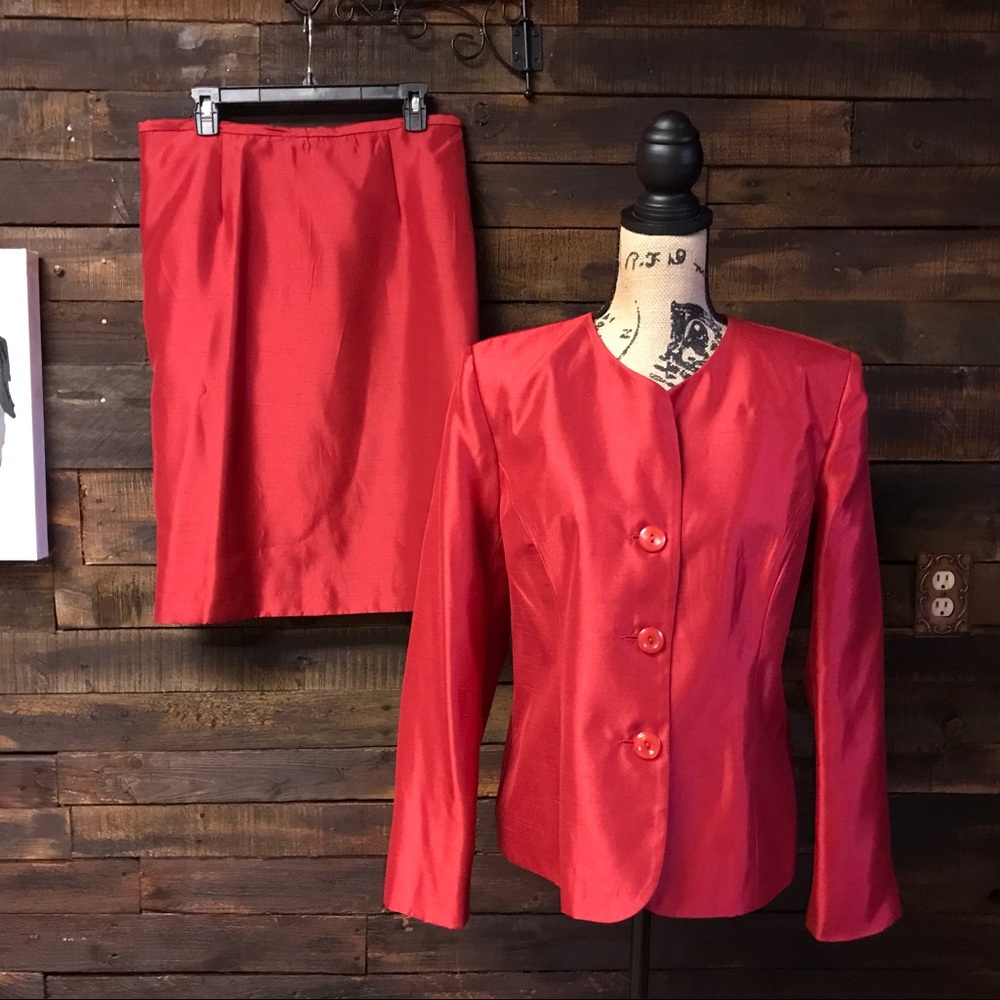 Danilo Suit